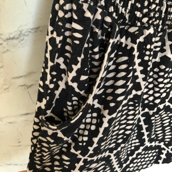 Snakeskin Printed Strapless Romper - Picture 3 of 5